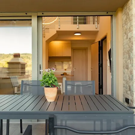Garden By Paralia Living نيكيتي
