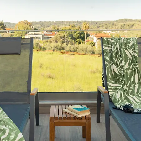 Garden By Paralia Living فندق نيكيتي