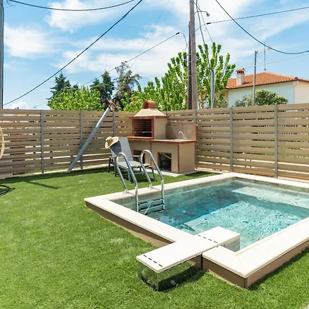 Garden By Paralia Living *